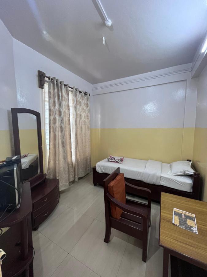 Kohima Jn Hotel מראה חיצוני תמונה